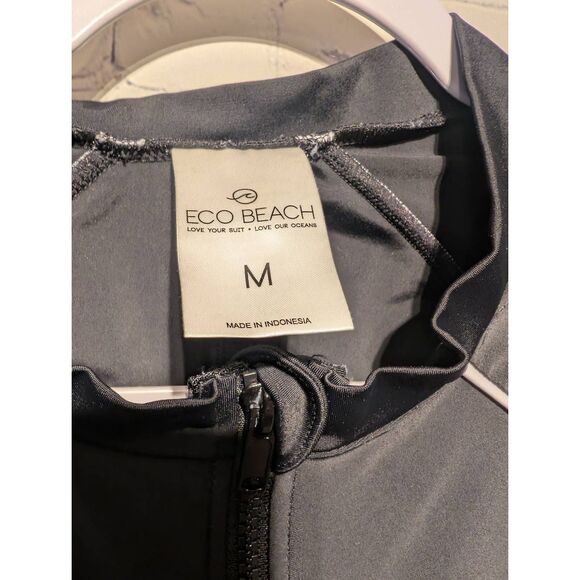 Eco beach 1/4 zip swim shirt size medium - Picture 3 of 3